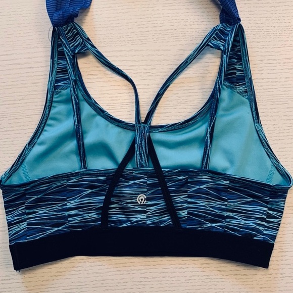 Champion C9 sports bra - Picture 5 of 6